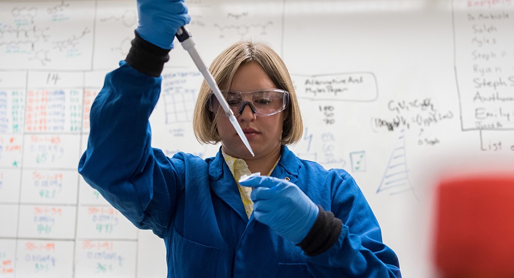 Chemistry master's student working in the lab