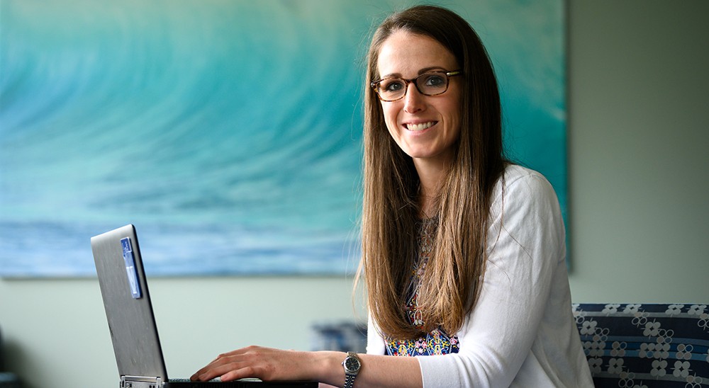 Classical Studies master's student joining class on her laptop. Classical Studies master's student joining class on her laptop.