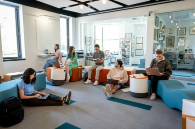 Numerous entrepreneurial offerings within Villanova Law help students discover their own unique way in which law meets business Numerous entrepreneurial offerings within Villanova Law help students discover their own unique way in which law meets business