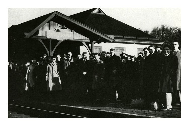 Gathering at the Villanova train station, students with the Army Enlisted Reserve say goodbye to faculty and classmates and prepare to depart for active duty, April 5, 1943. Courtesy of the Villanova University Archives. Gathering at the Villanova train station, students with the Army Enlisted Reserve say goodbye to faculty and classmates and prepare to depart for active duty, April 5, 1943. Courtesy of the Villanova University Archives.