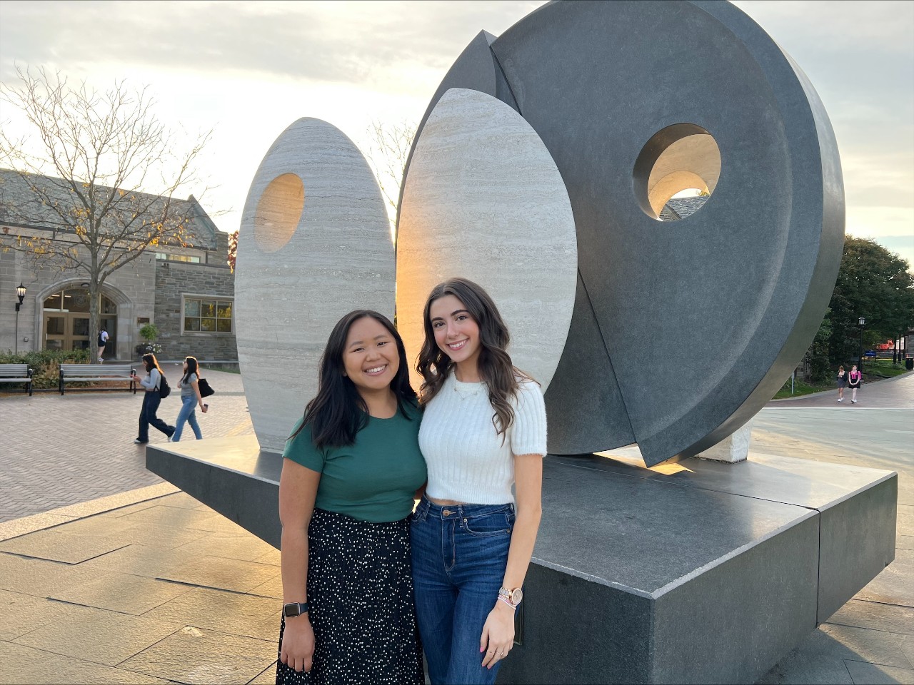  Isabelle Kellezi ’25 CLAS (right) and Megan Gillen ’17 VSB (left)