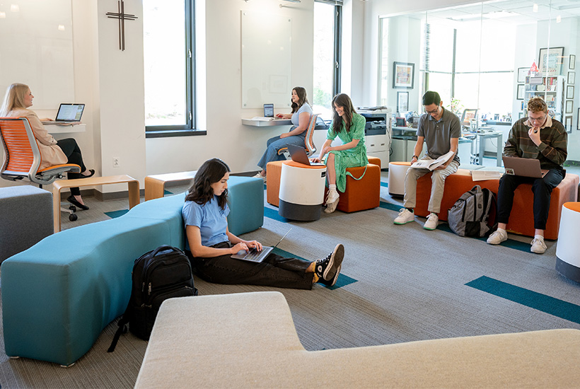 students gather in the scarpa center