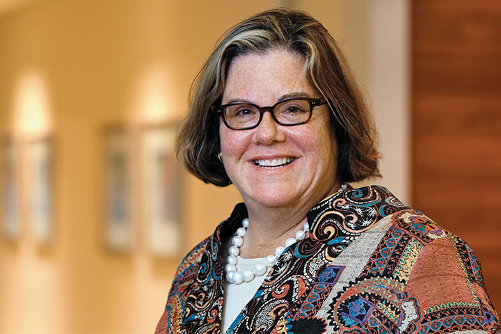 headshot of Stephanie Resnick